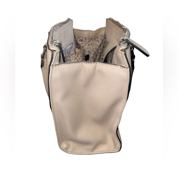 Guess Los Angeles White Faux Leather Purse Crossbody Tote - Picture 3 of 9